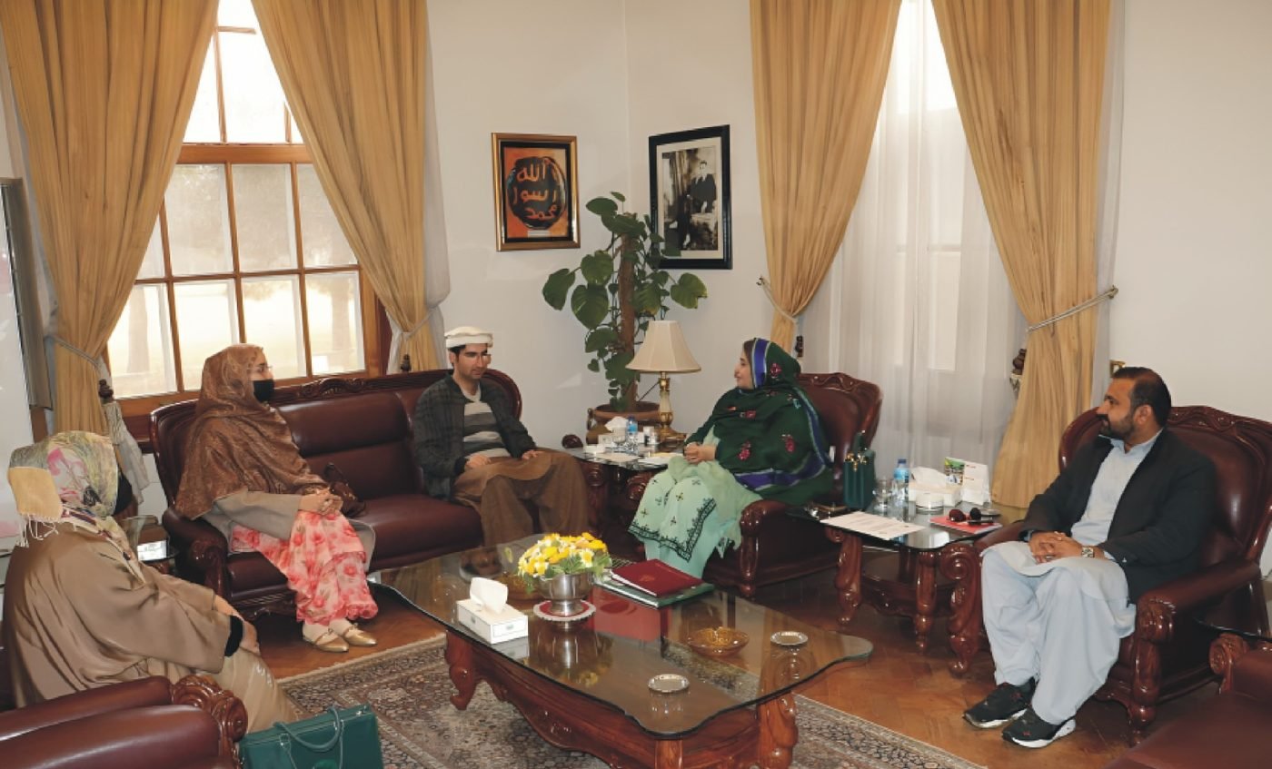 Acting Governor Ghazala Gola meets a foundation delegation