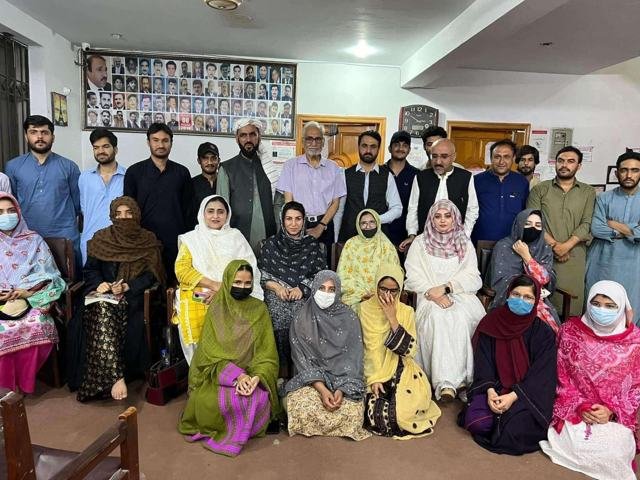 Students and team at the library
