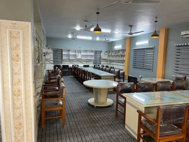 Study tables in the Female Digital Library