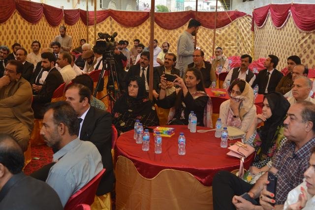 Justice Abdullah Baloch opens the Shuhda 8th August Public Digital Library