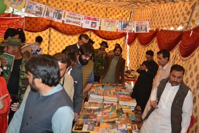 Book fair and book donations, November 2020