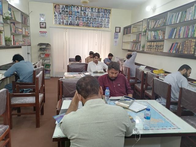 A day in the Jinnah Town library